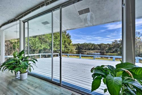 Brookside Waterfront Home with Kayaks and Deck! in Jacksonville, USA