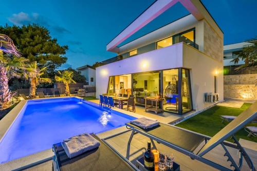 Villa Leonie, luxury villa with private pool – khách sạn tại Stara Novalja