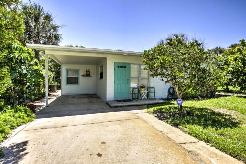 Cozy NSB Abode with BBQ and Fire Pit - Walk to Beach! - image 37