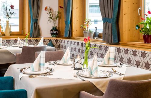 Hotel Gasthof Zum Schwanen - 레스토랑