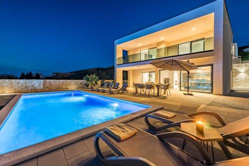 Villa Cissa,brand new villa with private pool - Accommodation - Stara Novalja
