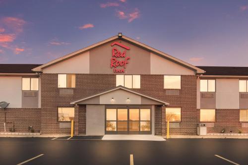 ทัศนียภาพภายนอกโรงแรม, เรด รูฟ อินน์ กรีนส์เบิร์ก (Red Roof Inn Greensburg) in กรีนส์เบิรก์ (PA)