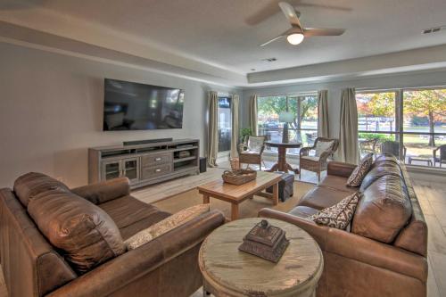 Mabank Lake Home with Dock Near Golf and Antiquing in Mabank, USA
