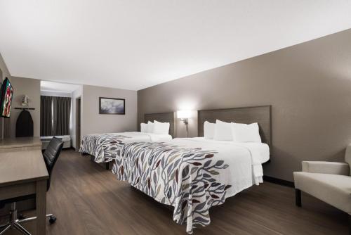 Days Inn by Wyndham Weedsport - image 9