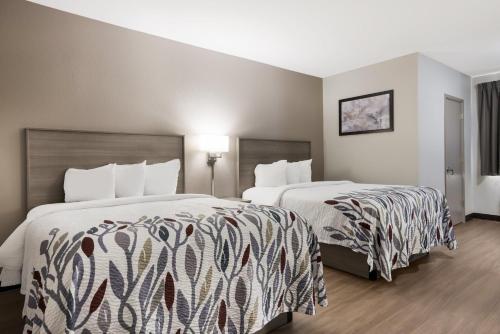 Days Inn by Wyndham Weedsport - image 9