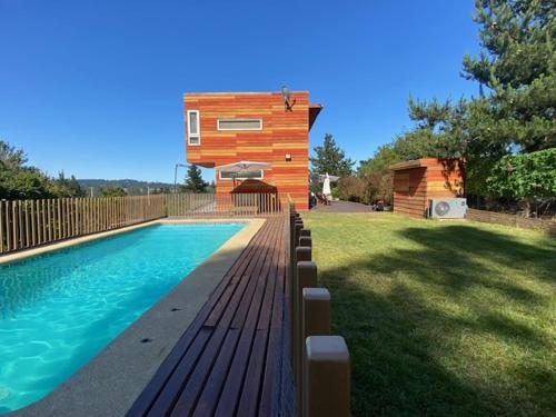 Agradable casa de campo 2 pisos con piscina y Hot Tub in Algarrobo