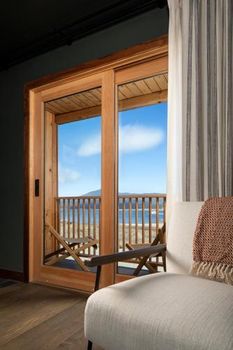 Balcony/terrace, Hotel Marina Riviera in Big Bear Lake (CA)