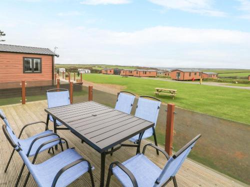 المنظر الخارجي, Driftwood Lodge in Haverfordwest City Center