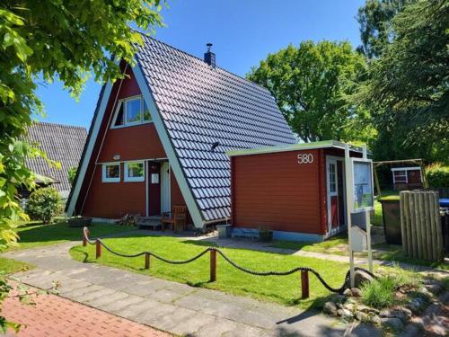 Gemütliches Ferienhaus mit Kaminofen an der Ostsee in Damp