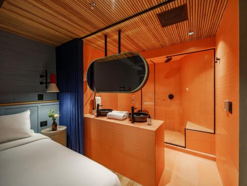 2 double beds