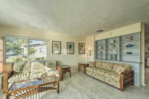 Venice Home with Fire Pit and Grill - 10 Mins to Beach! - image 11