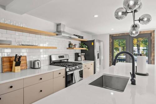 Hunter Bungalow - Luxury Cabin, Kid-Friendly in Хантер
