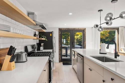 Hunter Bungalow - Luxury Cabin, Kid-Friendly in Хантер