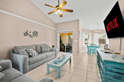 Sunset Serenity - 3BR Beach Townhome with outdoor patio - NEW HOT TUB, Steps to Ocean Fun! in Melbourne, USA
