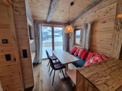 Chaleny - Das erste Tiny House Chalet im Zillertal in Hainzenberg, Österreich