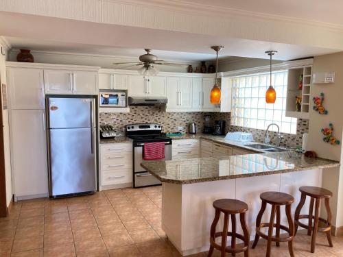 Bahia Pez Vela Resort