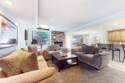 Rocky Mountain Retreat in Avon, USA