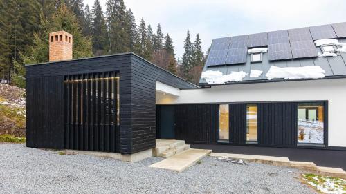 CUBE Bucin in Joseni