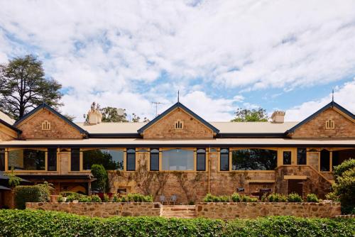 MOUNT LOFTY HOUSE