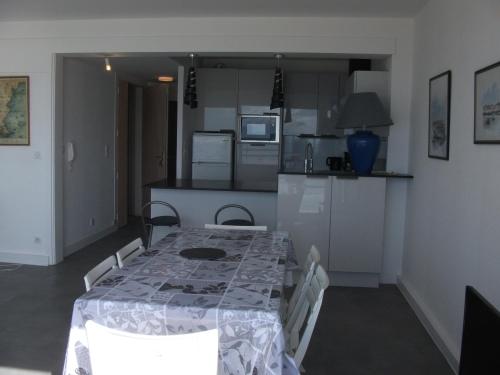 Appartement Les Sables-d'Olonne, 3 pièces, 6 personnes - FR-1-92-808