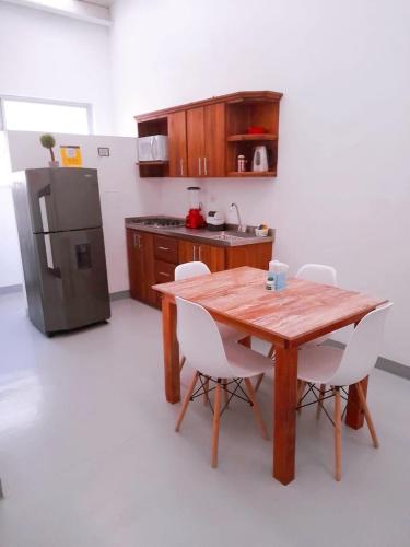 virtuve, Aloja-T en Apartamento familiar amoblado en Ciudad Bolivar in Andes