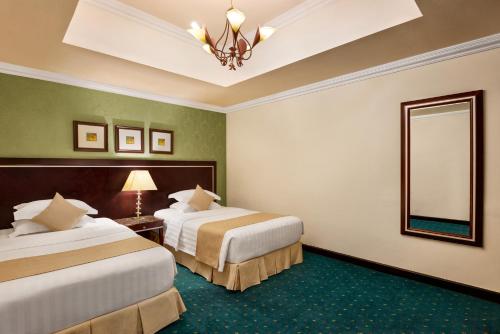 room detail thumbnail 1