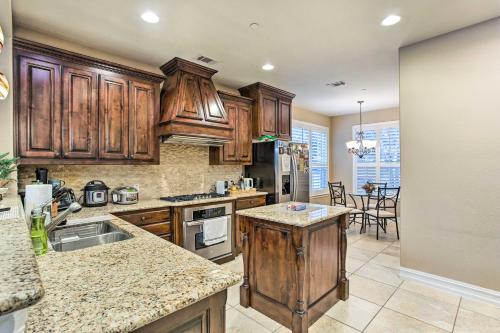 Gorgeous Plano Townhome with Patio and Grill! in Plano, USA