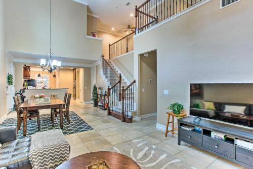 Gorgeous Plano Townhome with Patio and Grill! in Plano, USA