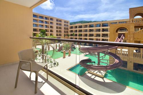 room detail thumbnail 1