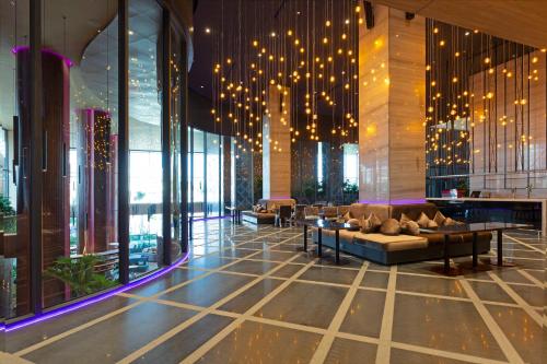 Restaurant, SUN & MOON, Riverside Hotel in Phnom Penh