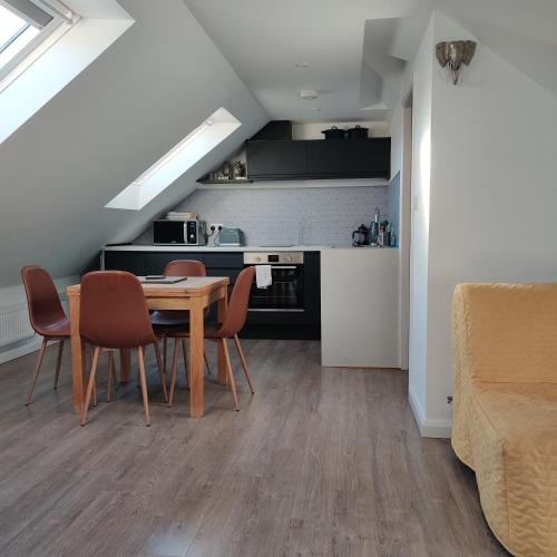 Delightful & Picturesque Modern Detached Apartment, Next to Chester Zoo, Near Park and Ride to City Centre, Chester (fotografie 3)