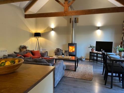 Koplietošanas atpūtas telpa ar TV, Charming Countryside Cottage in Modbury