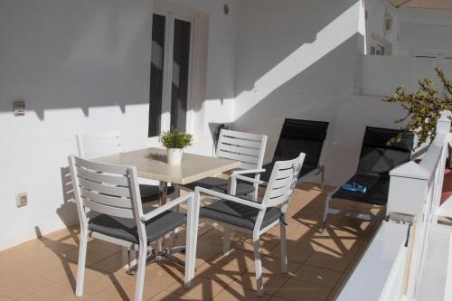  Flower Beach Suite 15 in Playa Honda