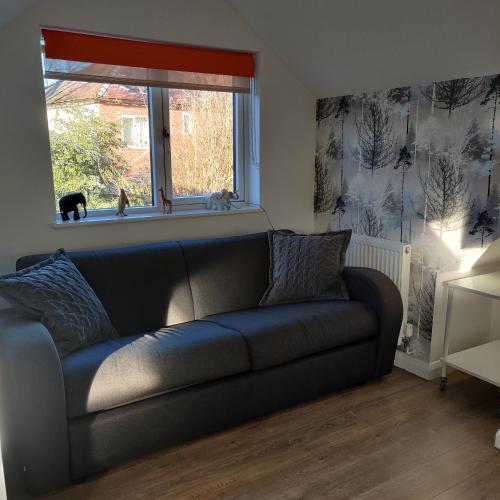 Delightful & Picturesque Modern Detached Apartment, Next to Chester Zoo, Near Park and Ride to City Centre, Chester (fotografie 8)