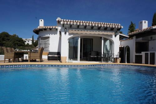 Sol y Luna in Monte Pego