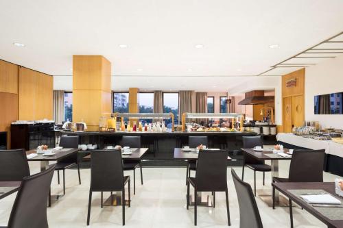 Melia Girona - image 9