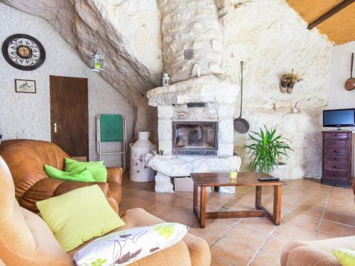 B&B Faverolles - Cave house with a unique charm in the Valley of the Loire Castles! - Bed and Breakfast Faverolles