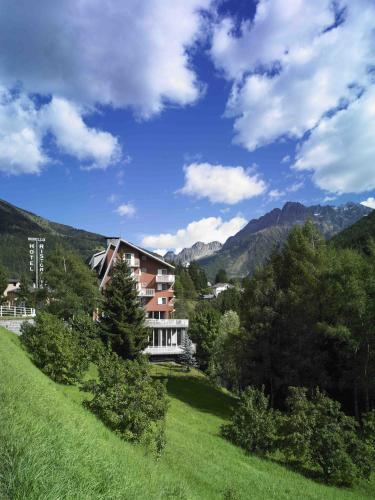 Hotel Mirella - Ponte di Legno