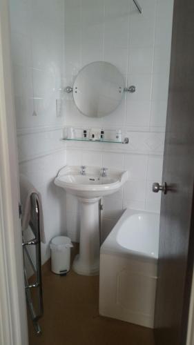 North Shore Hotel - image 13