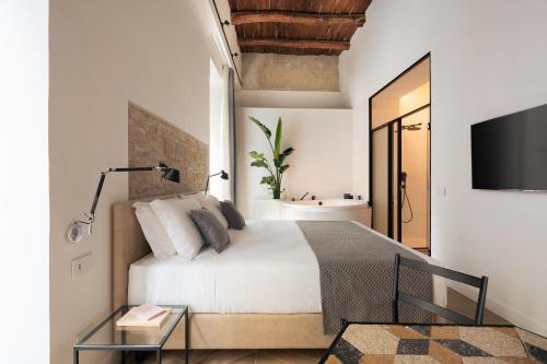 Mirabilis Relais, Naples