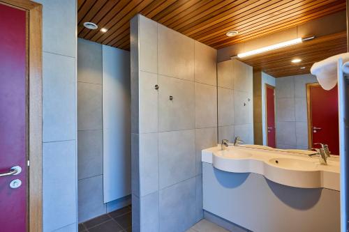 Jacques Brel Youth Hostel - image 14