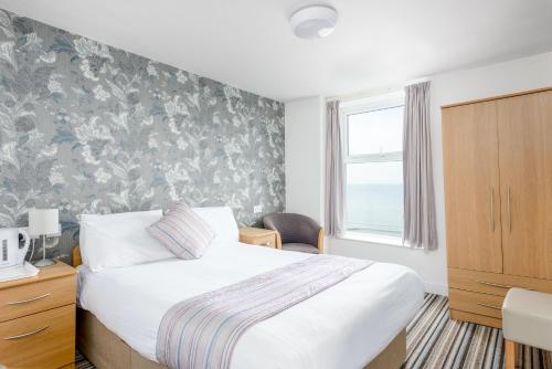Daish's Blackpool Hotel - image 12