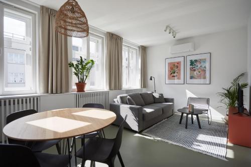 PLANTONIA Aparthotel Room Type - One-Bedroom Apartment