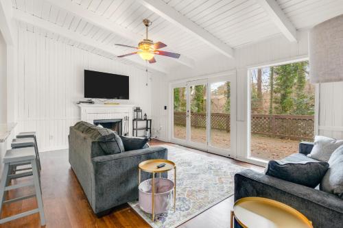 Drew Valley Villa in Pine Hills Neigbhorhood