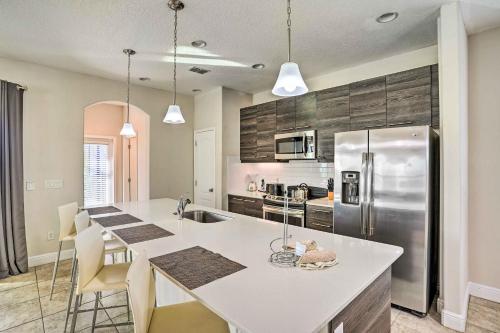 Modern Haines City Home with Pool and Lanai! in Haines City, USA