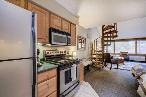 Durango Lofted Studio Near Hiking and Golf!