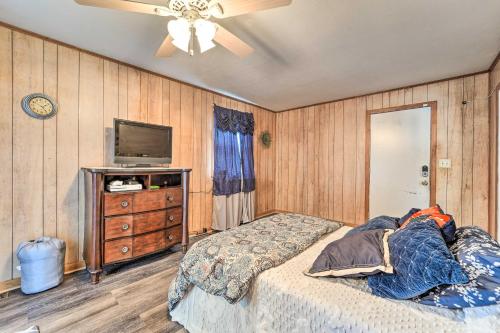 Jacksonville Getaway about 4 Mi to Downtown! Jacksonville Getaway about 4 Mi to Downtown!