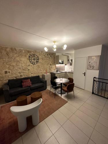 Temple Apartments Paris - image 10