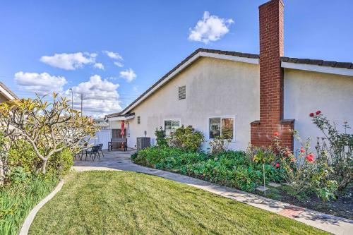 Chic Fountain Valley Getaway Near Theme Parks in 芳泉谷