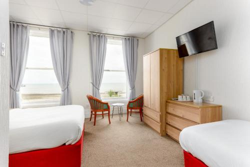 Somerset Hotel - image 13